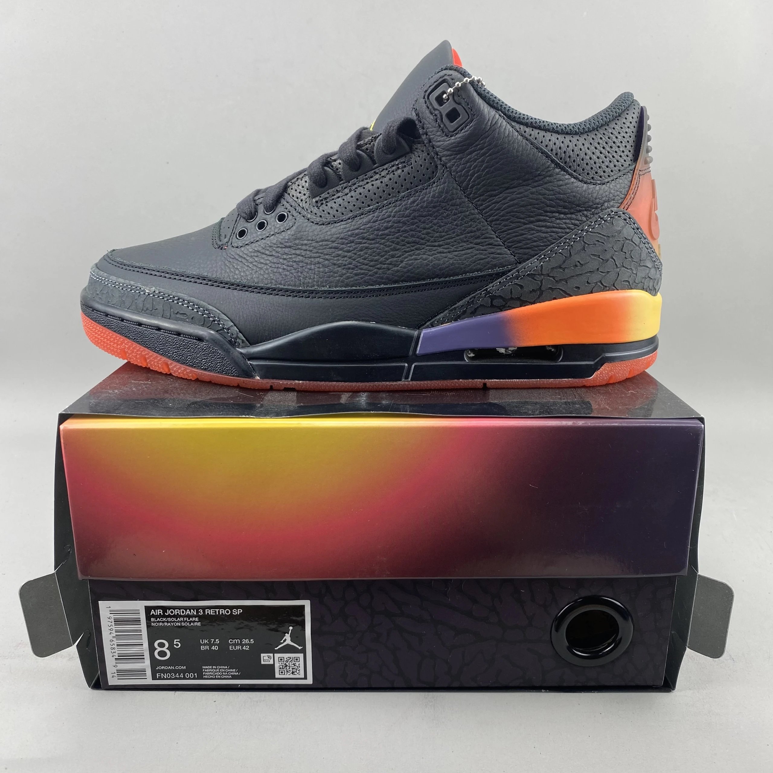 FN0344 001/Black Rainbow