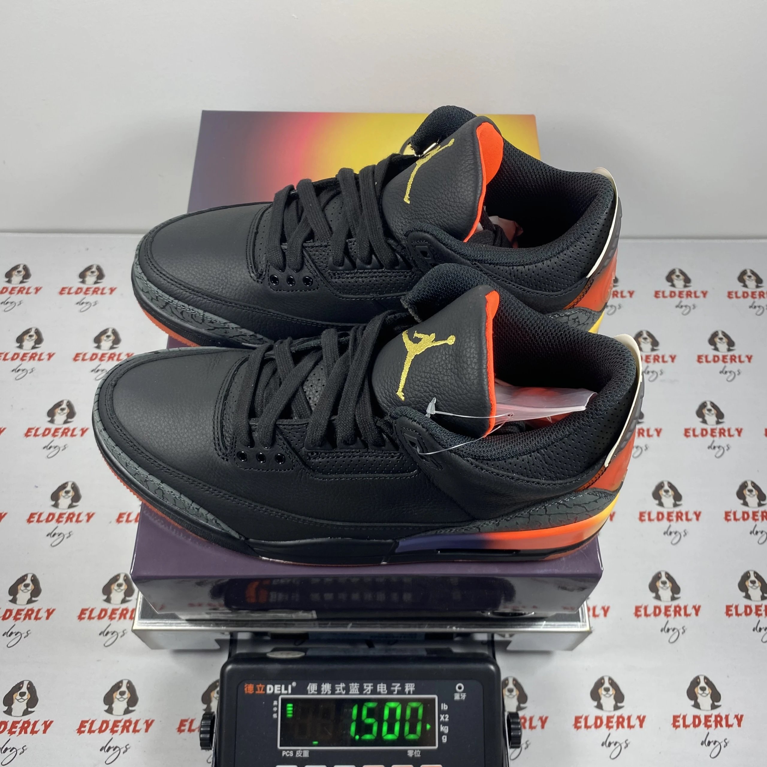 FN0344-001 Black Smiley Face (40.5-48.5)