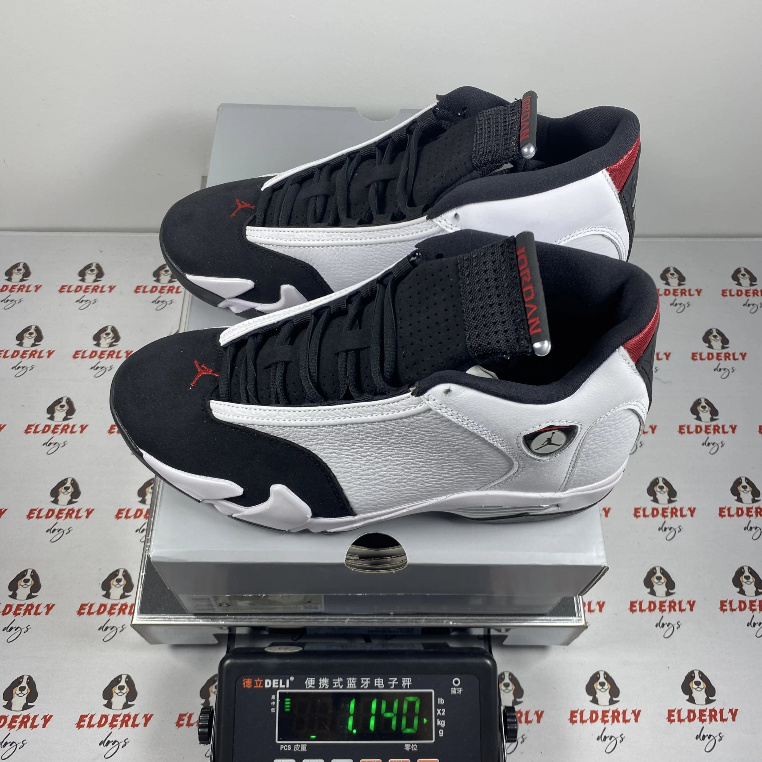 487471-160 White Black (40-48.5)
