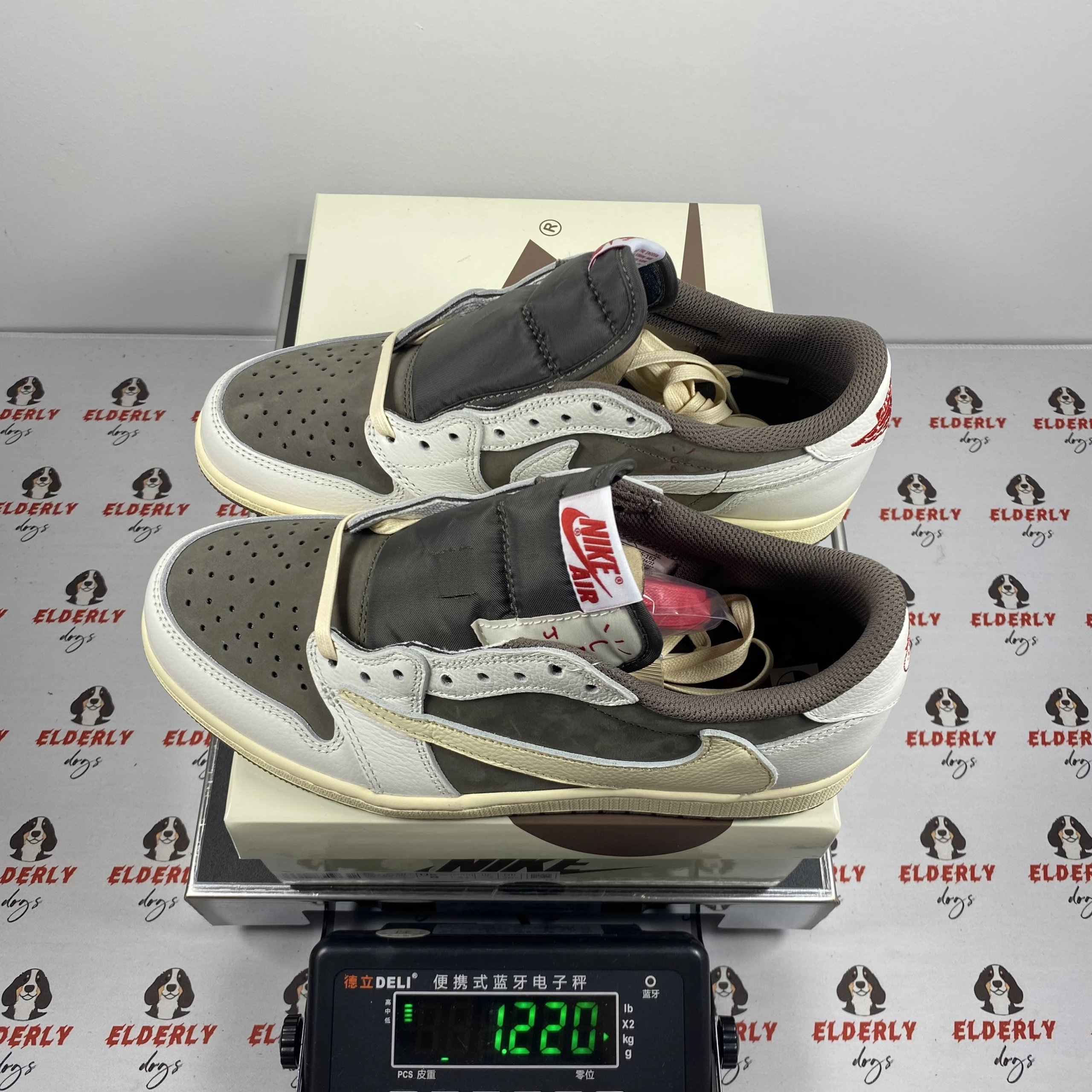 DM7866-162 Reverse Mocha (36-48.5)
