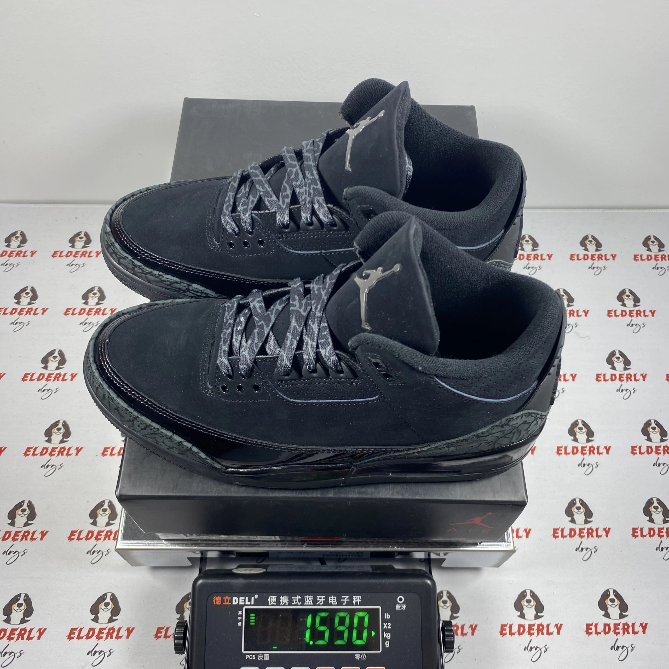 CT8532-001 Black Cat (40.5-48.5)