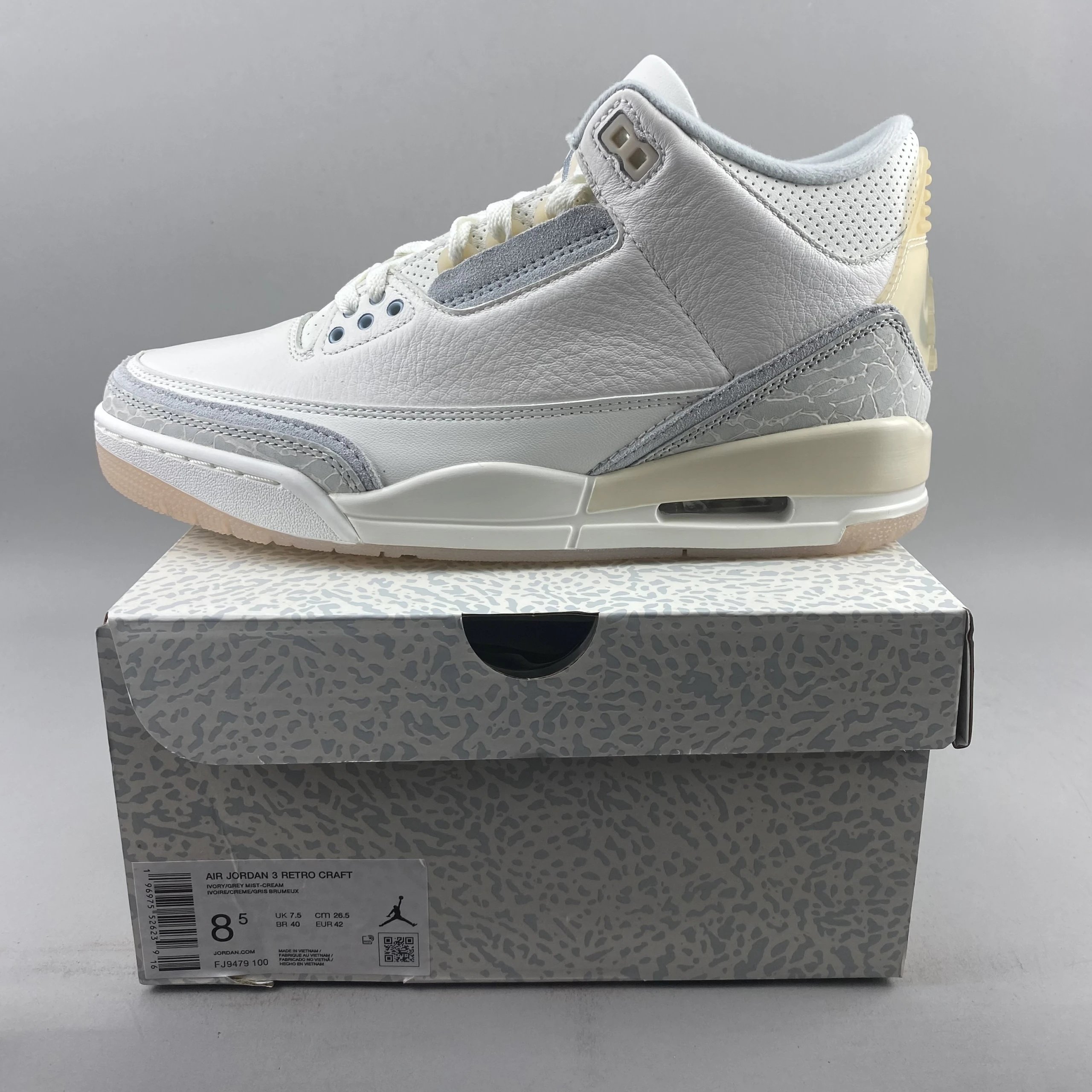 FJ9479 100/Ivory White