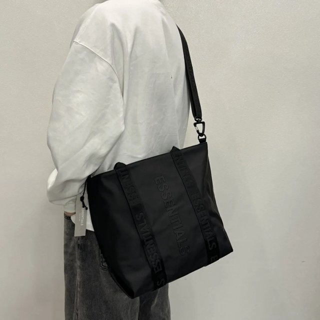 Essentials Handbag: seller detail photo 2