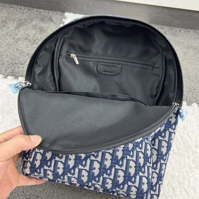 Dior Backpack: seller detail photo 8