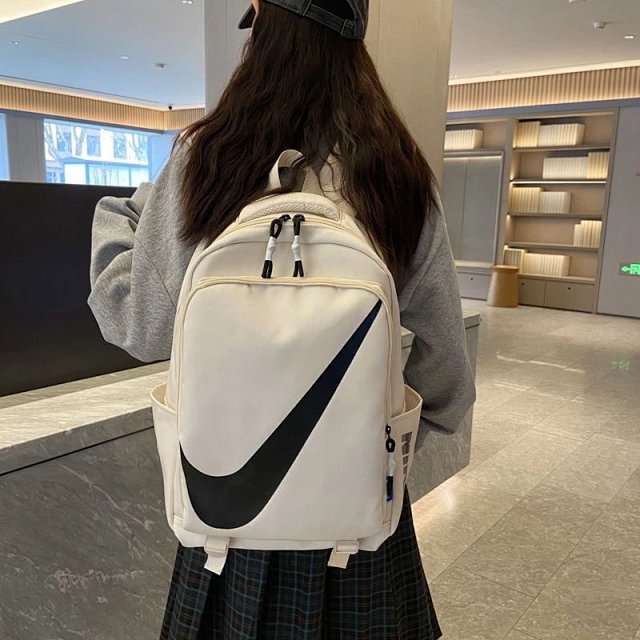 Nike Backpack: seller detail photo 4