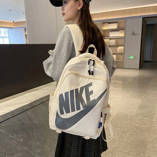 Nike Backpack: seller detail photo 5