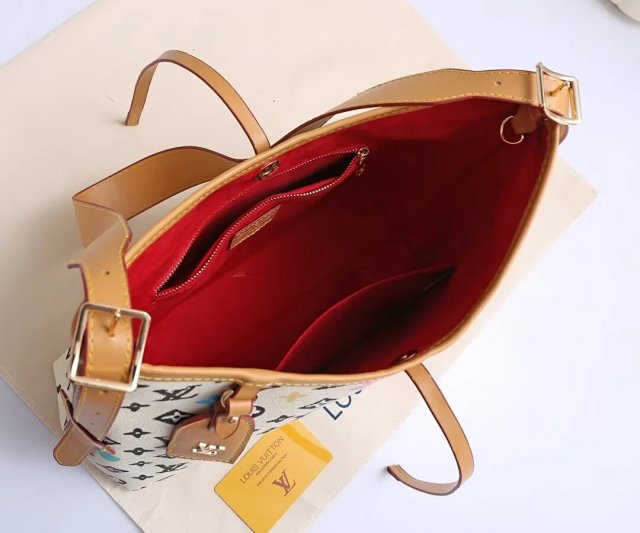 LV Louis Vuitton Handbags: seller detail photo 8