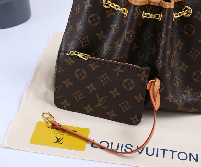 LV Louis Vuitton Handbags: seller detail photo 4