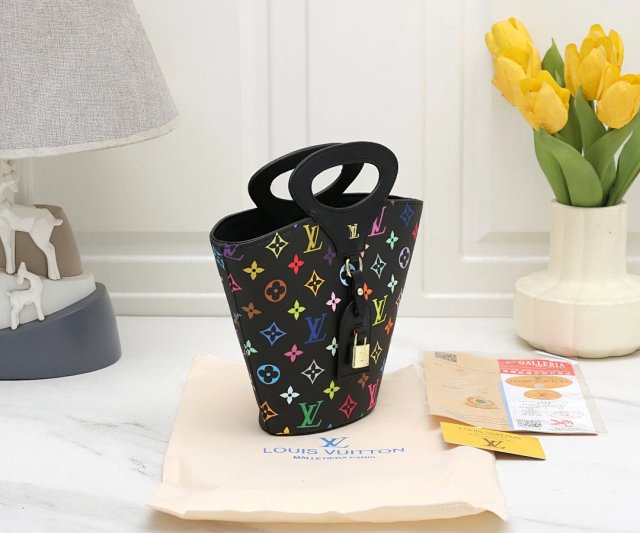 LV Louis Vuitton Handbags: seller detail photo 3