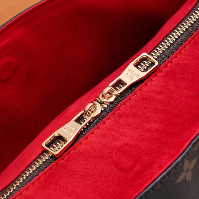 LV Louis Vuitton Handbags: seller detail photo 6