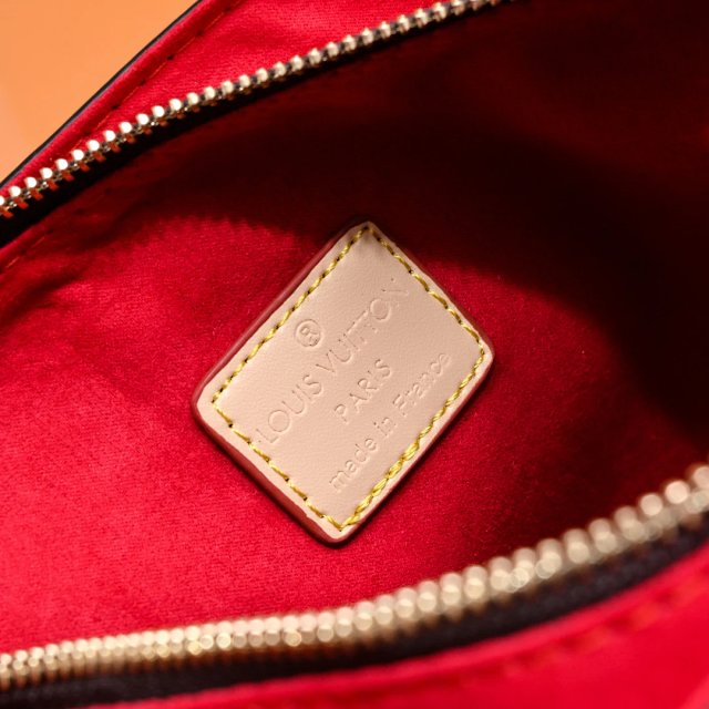 LV Louis Vuitton Handbags: seller detail photo 7