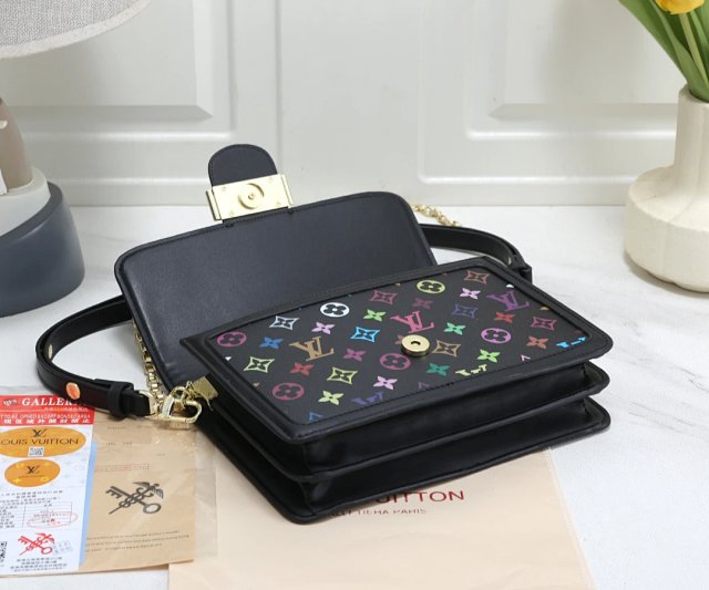 LV Louis Vuitton Handbags: seller detail photo 5