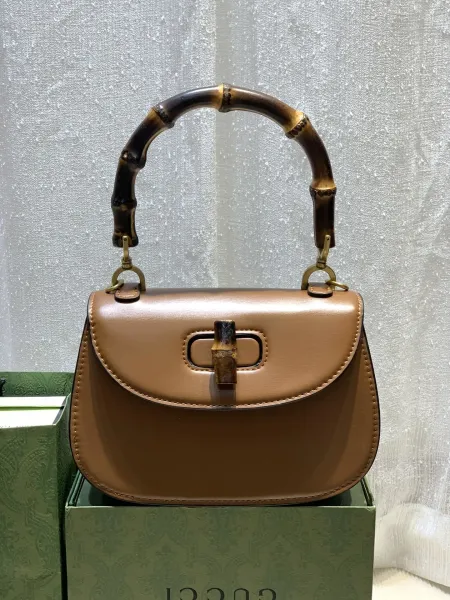 Gucci Bamboo Top Handle Bag Beige GG Supreme Handbag - 4