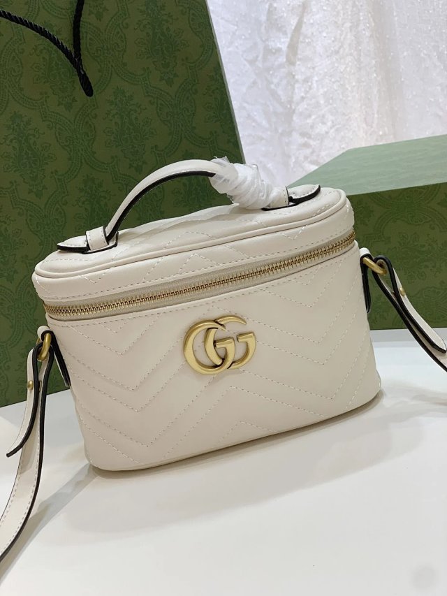 GUCCI Handbags: seller detail photo 2