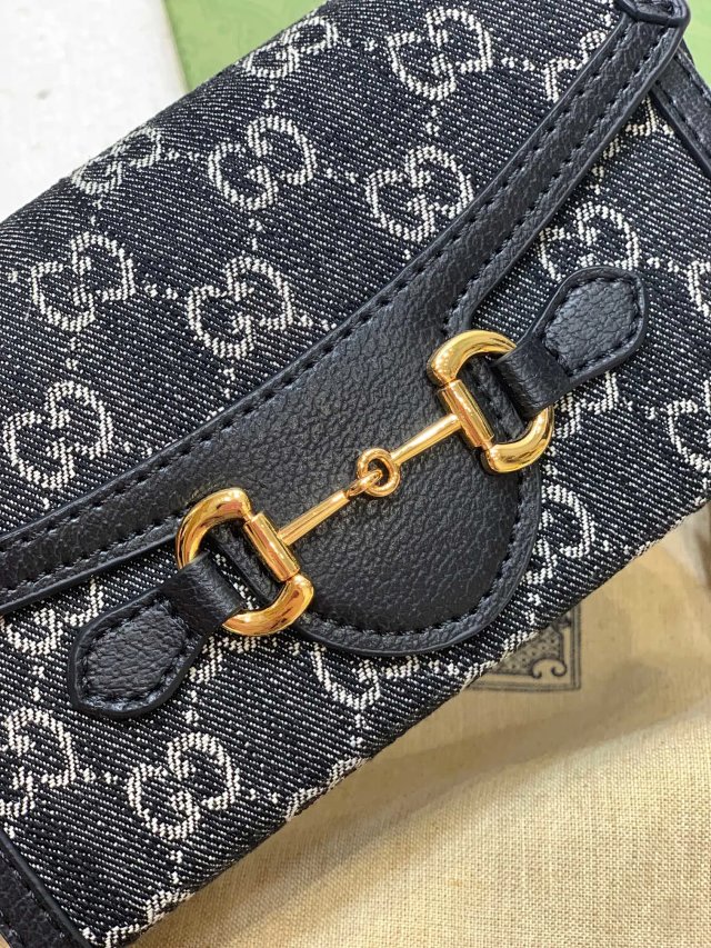 GUCCI Handbags: seller detail photo 4