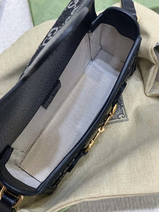 GUCCI Handbags: seller detail photo 3