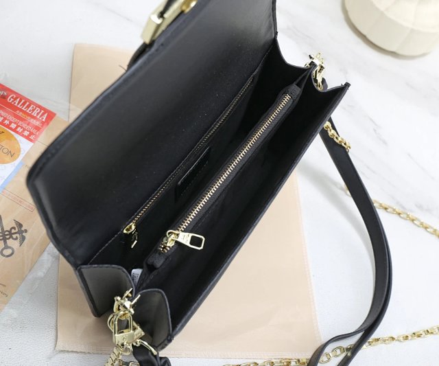 LV Louis Vuitton Handbags: seller detail photo 6