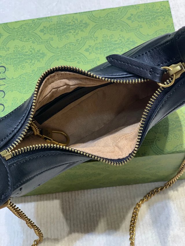 GUCCI Handbags: seller detail photo 2