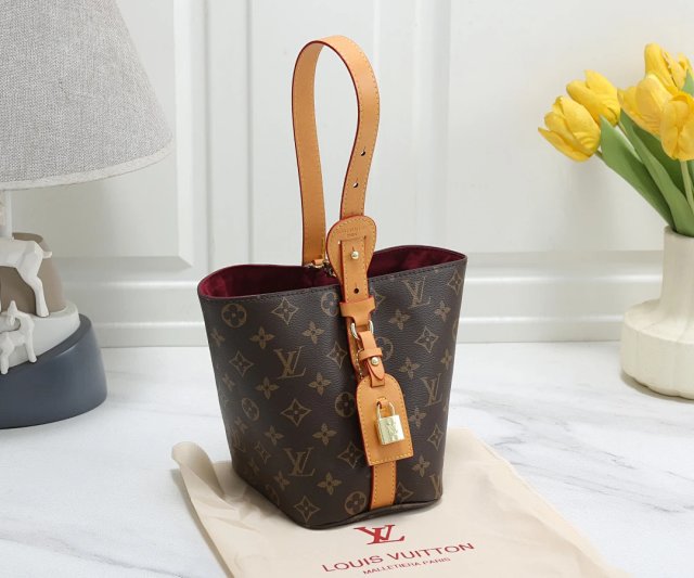 LV Louis Vuitton Handbags: seller detail photo 4