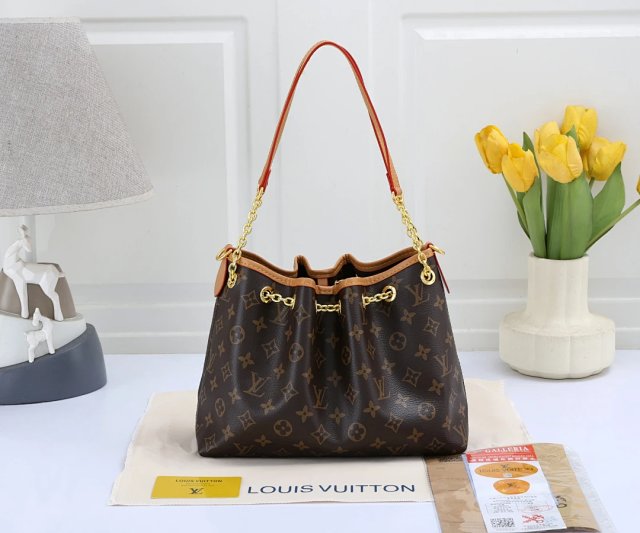 LV Louis Vuitton Handbags: seller detail photo 2
