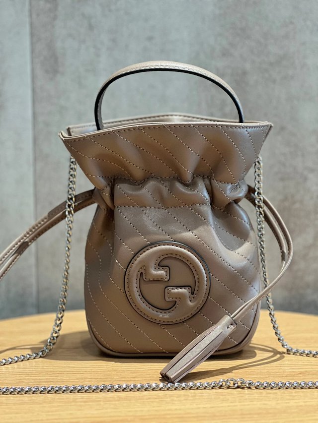 GUCCI Handbags: seller detail photo 2