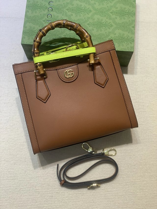 GUCCI Handbags: seller detail photo 1