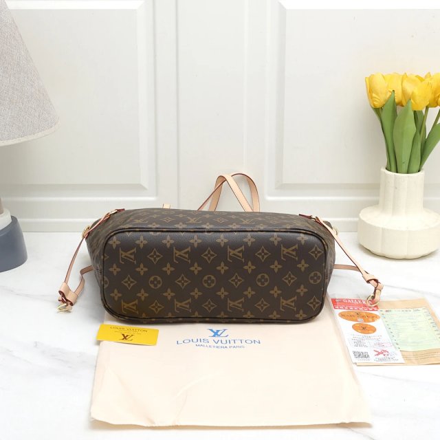 LV Louis Vuitton Handbags: seller detail photo 6