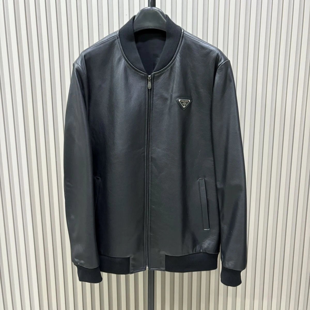 Louis Vuitton Jackets Monogram Zip-Up Jacket — Black 56043(skin)