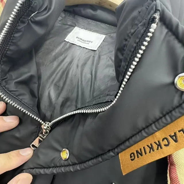 Burberry Down Jackets Check-lined hooded puffer jacket product detail image 11