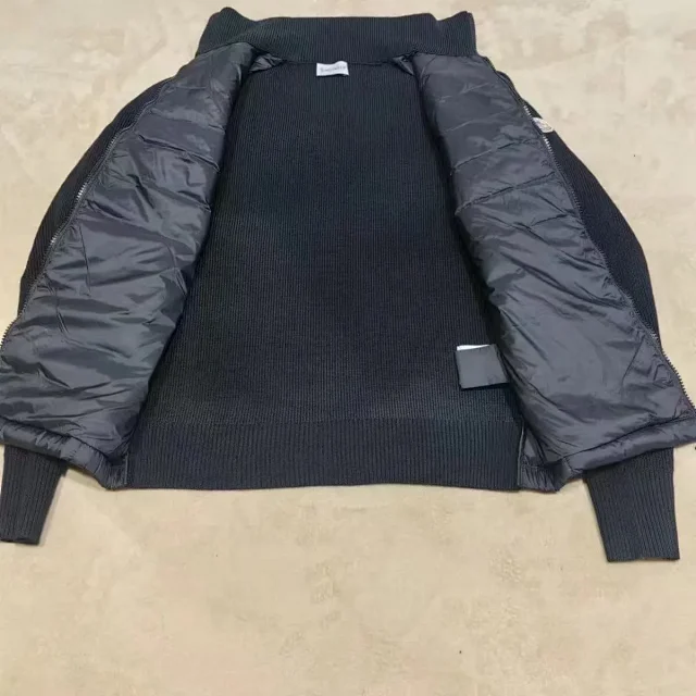 Moncler Down Jackets Puffer product detail image 8