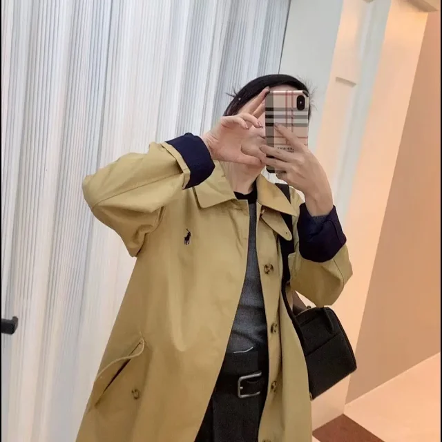 Polo Ralph Lauren Coats Collared button-front trench coat with flap pockets product detail image 2