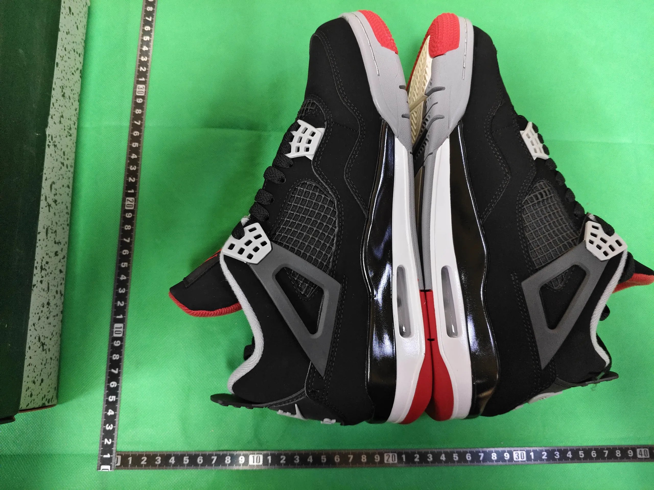 [OG Batch] Ar J*rdan 4