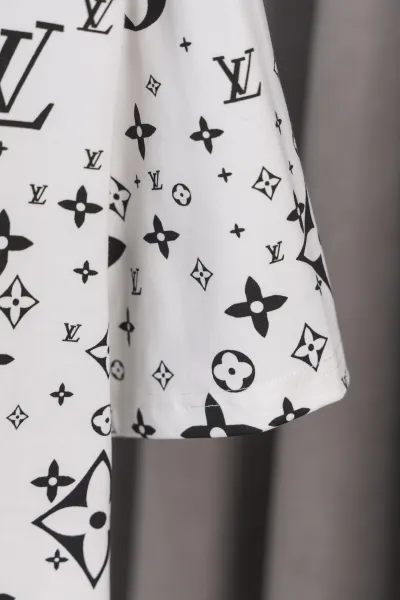 Louis Vuitton Monogram All-Over Print White T-Shirt - 6