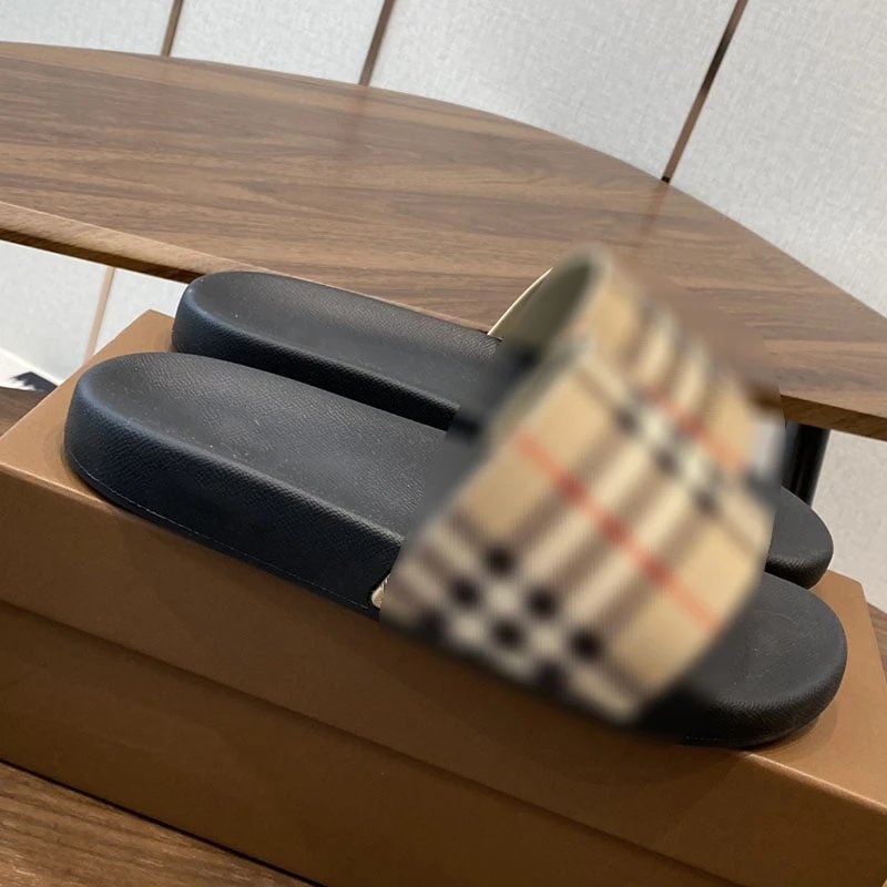 Burberry Black Plaid Slide San