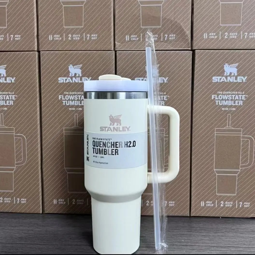 Stanley Uncategorized Quencher H2.0 Tumbler with sports-themed designs — Regular-18
