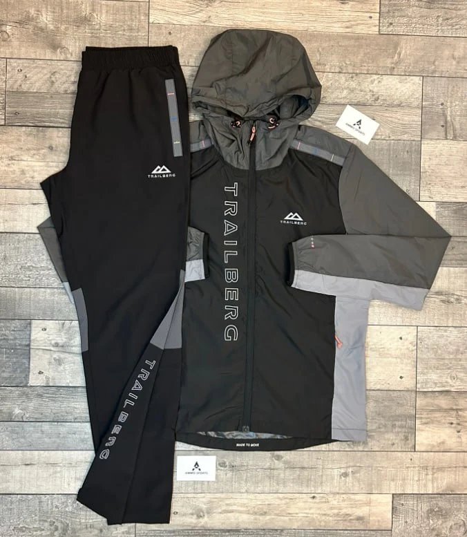 Nike Hooded and stand-collar zip sports jackets — 13