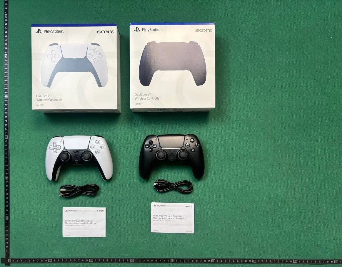 Sony PlayStation wireless controller image 5
