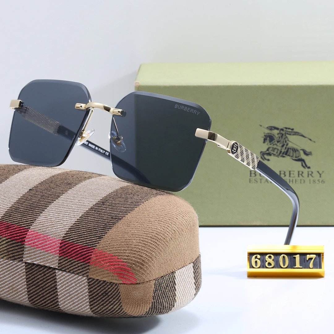 Burberry Gray Tinted Lens Square Sunglasses, Polished Frame Style 17