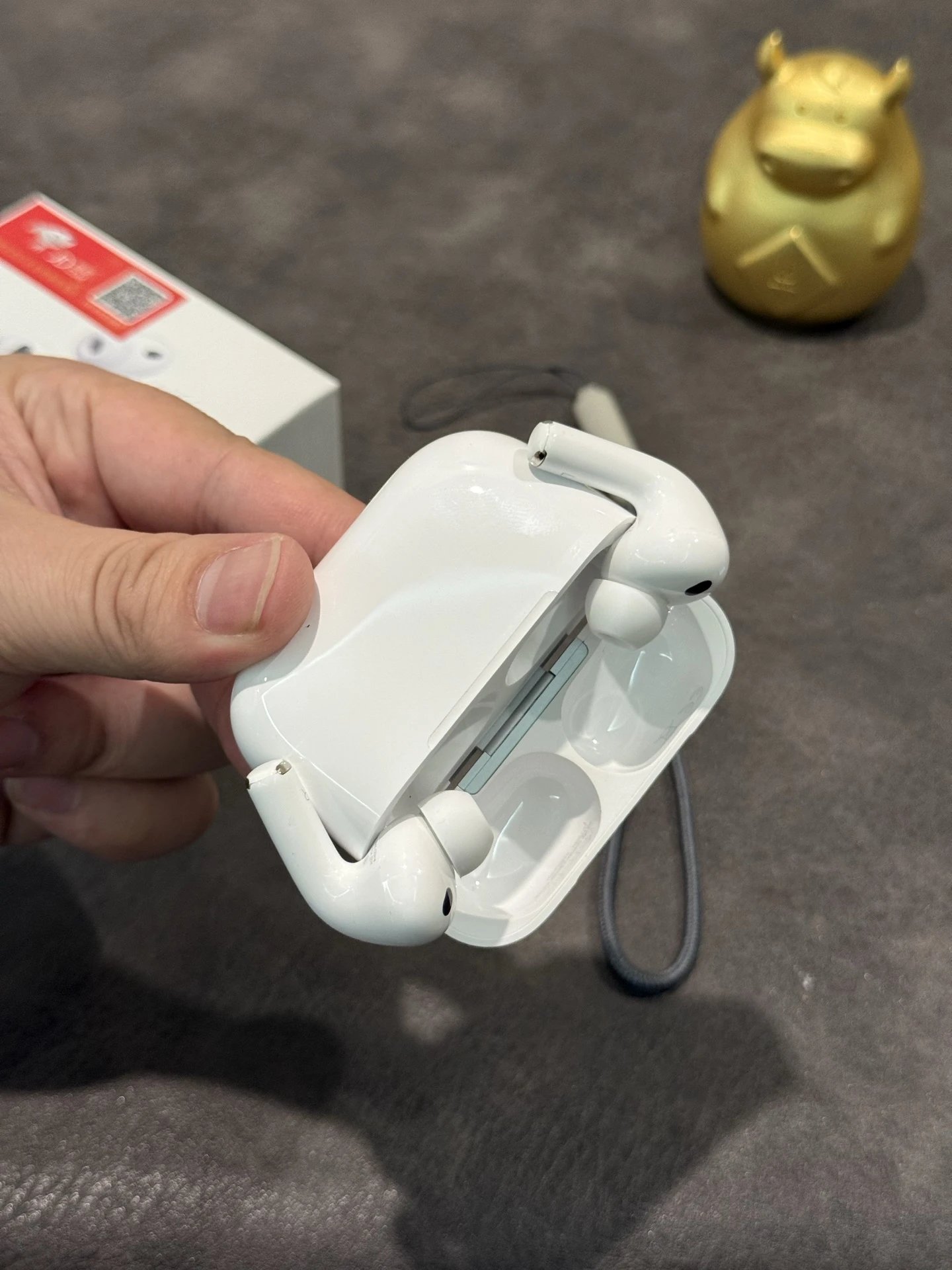 Apple AirPods Pro 3 Earbuds