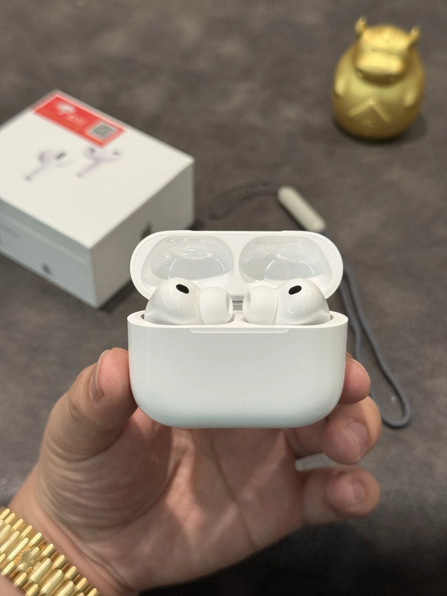Apple AirPods Pro 3 Earbuds