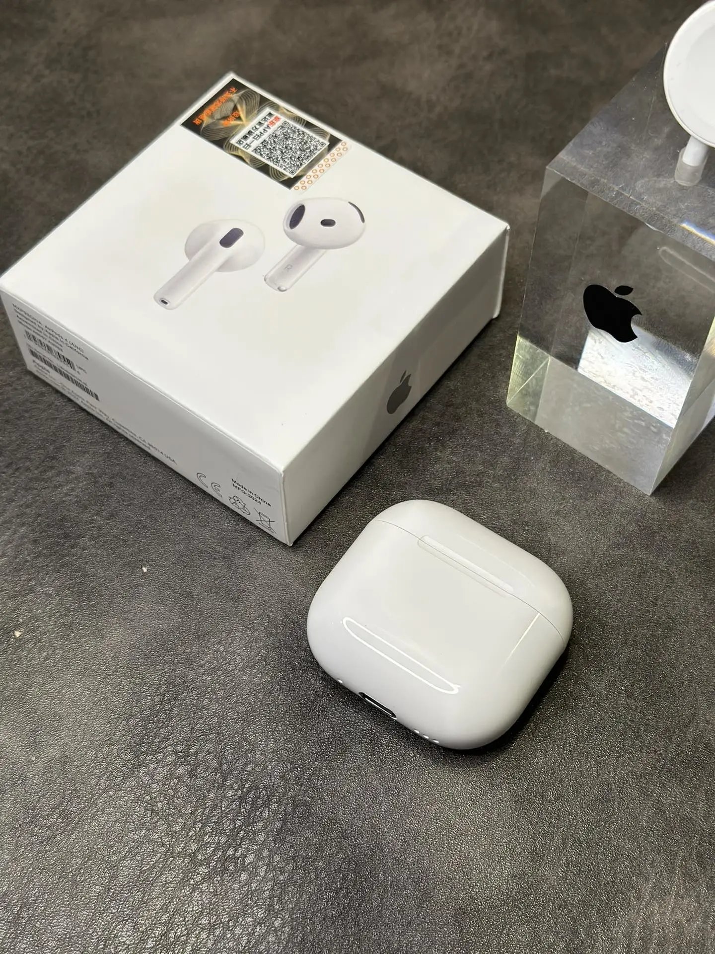 Apple AirPods 4 Wireless Earbuds
