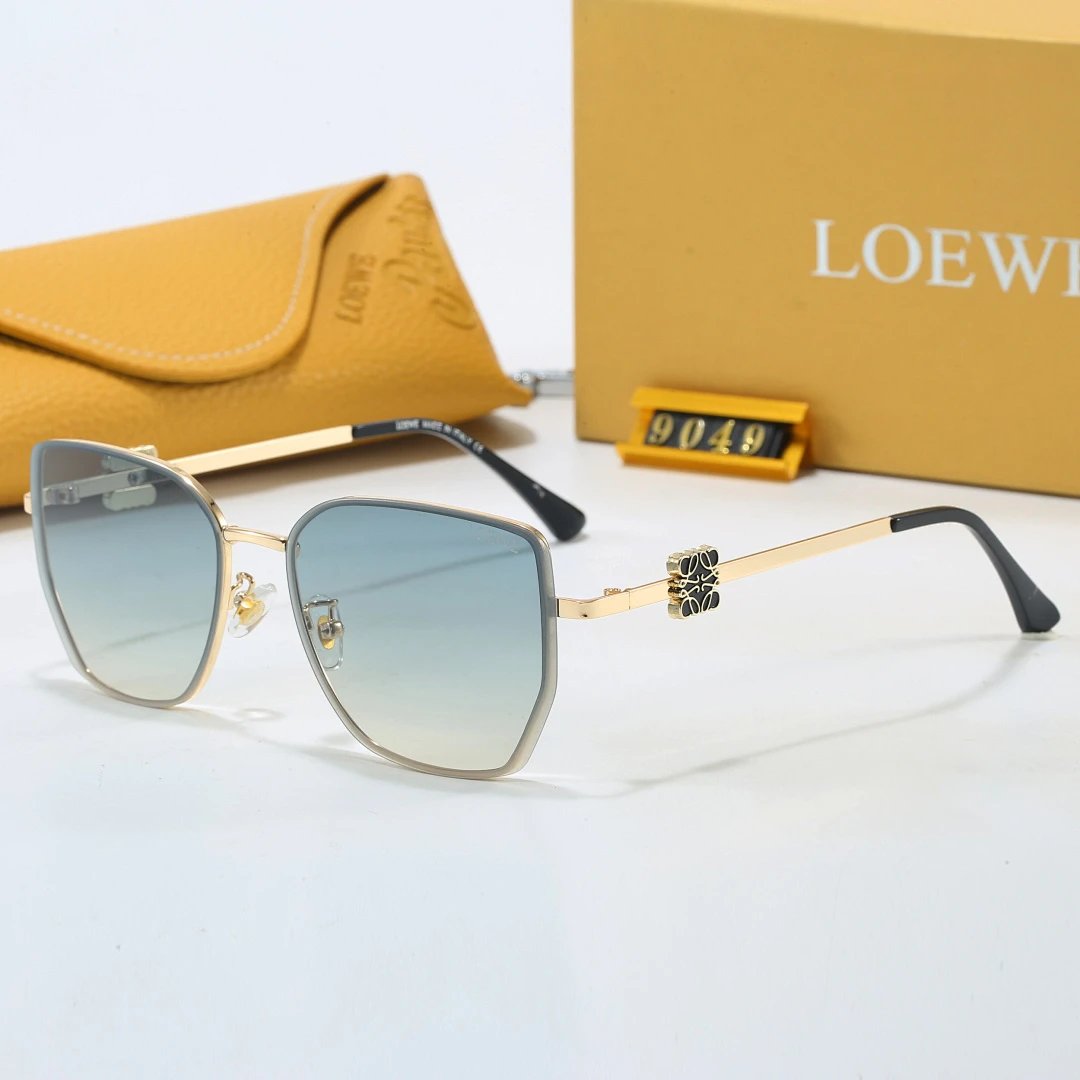 Fendi Brown Tinted Lens Square Sunglasses, Polished Frame Style 25