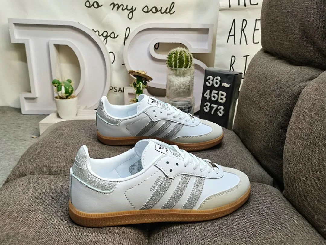 Adidas SAMBA VEGAN B75806 Low-Top Sneakers