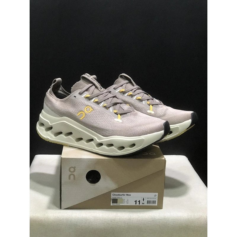 On Cloudsurfer Max Grey White - Style 8