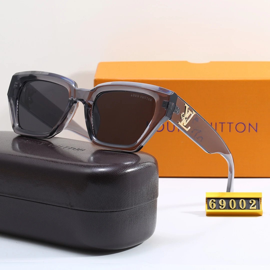 Louis Vuitton Tinted Lens Square Sunglasses, Polished Frame Style 33