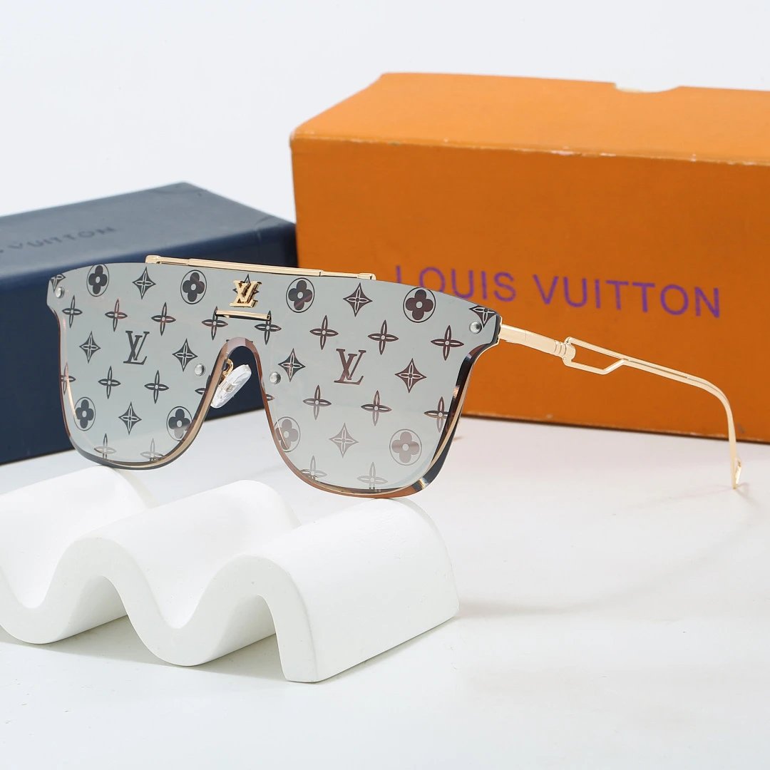 Louis Vuitton Brown Tinted Lens Square Sunglasses, Polished Frame Style 30