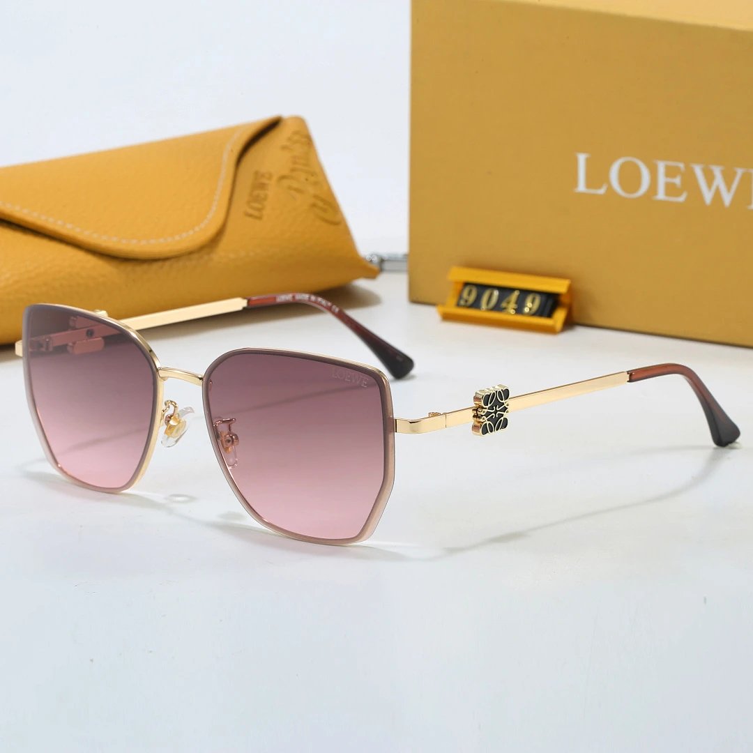 Fendi Brown Tinted Lens Square Sunglasses, Polished Frame Style 27