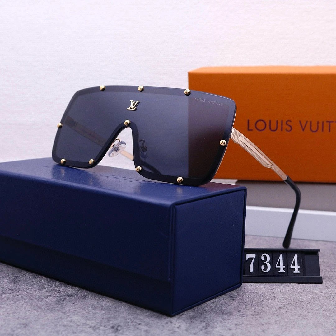 Louis Vuitton Black Tinted Lens Square Sunglasses, Polished Frame Style 12