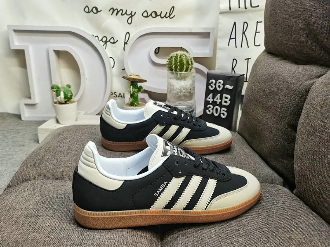 Adidas IE5836 SAMBA VEGAN Low-Top Sneakers