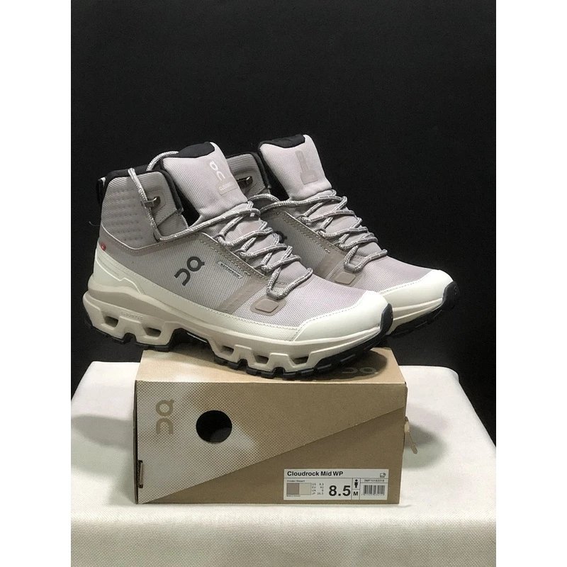 On Cloudrock Low WP Grey White - Style 1